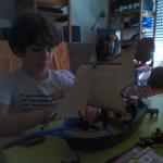 Clément et le bateau Playmobil