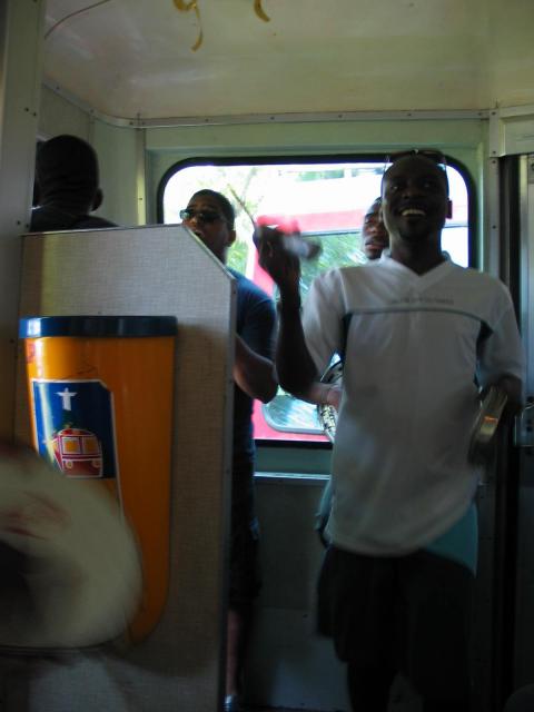 groupe de samba en cours de chemin