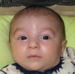 Clément sur son coussin